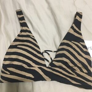 Skye Watamu Isabella Triangle woman’s size small animal print  bikini top NWT